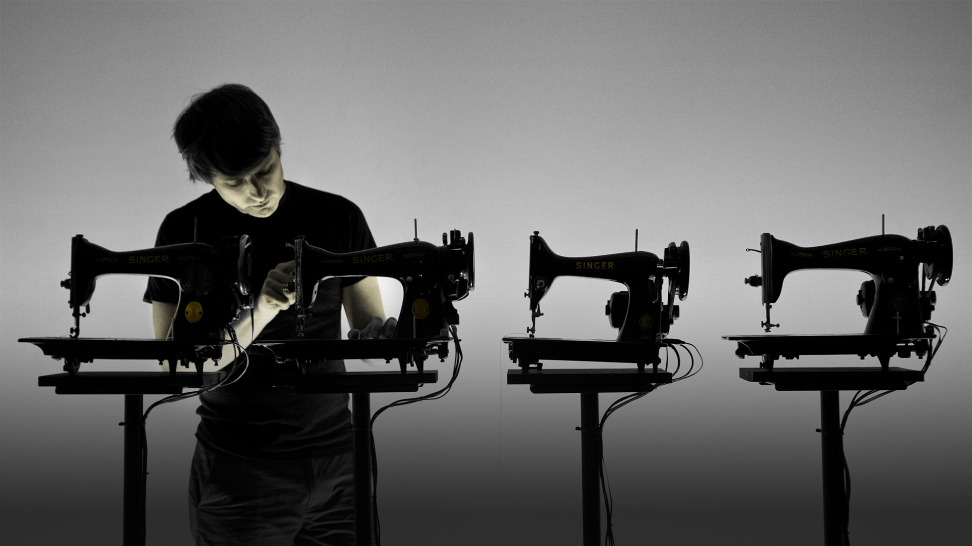 picture-of-the-project-sewing-machine-orchestra-by-the-artist-martin-messier