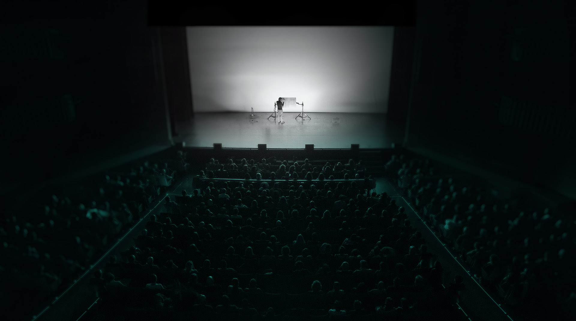 picture-of-the-project-field-by-the-artist-martin-messier-8