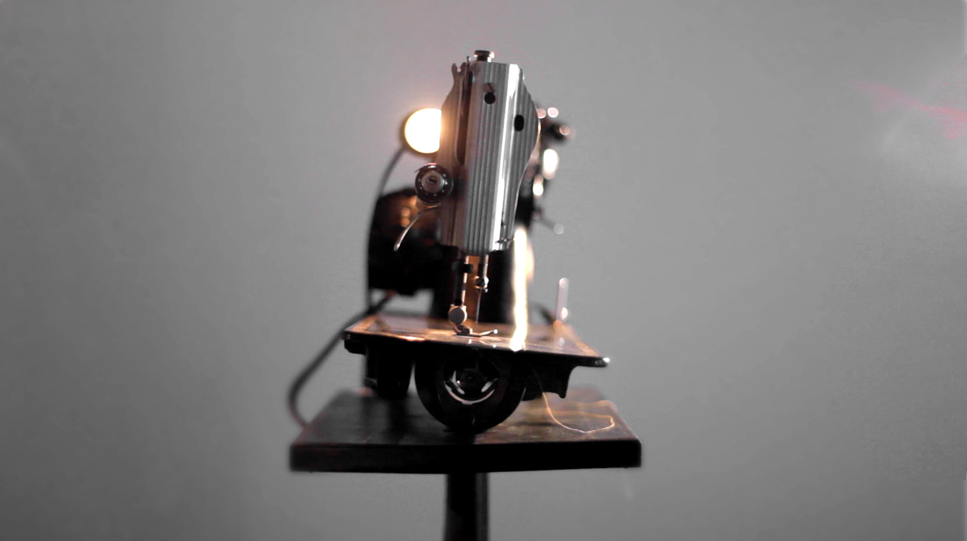 picture-of-the-project-sewing-machine-orchestra-by-the-artist-martin-messier-4