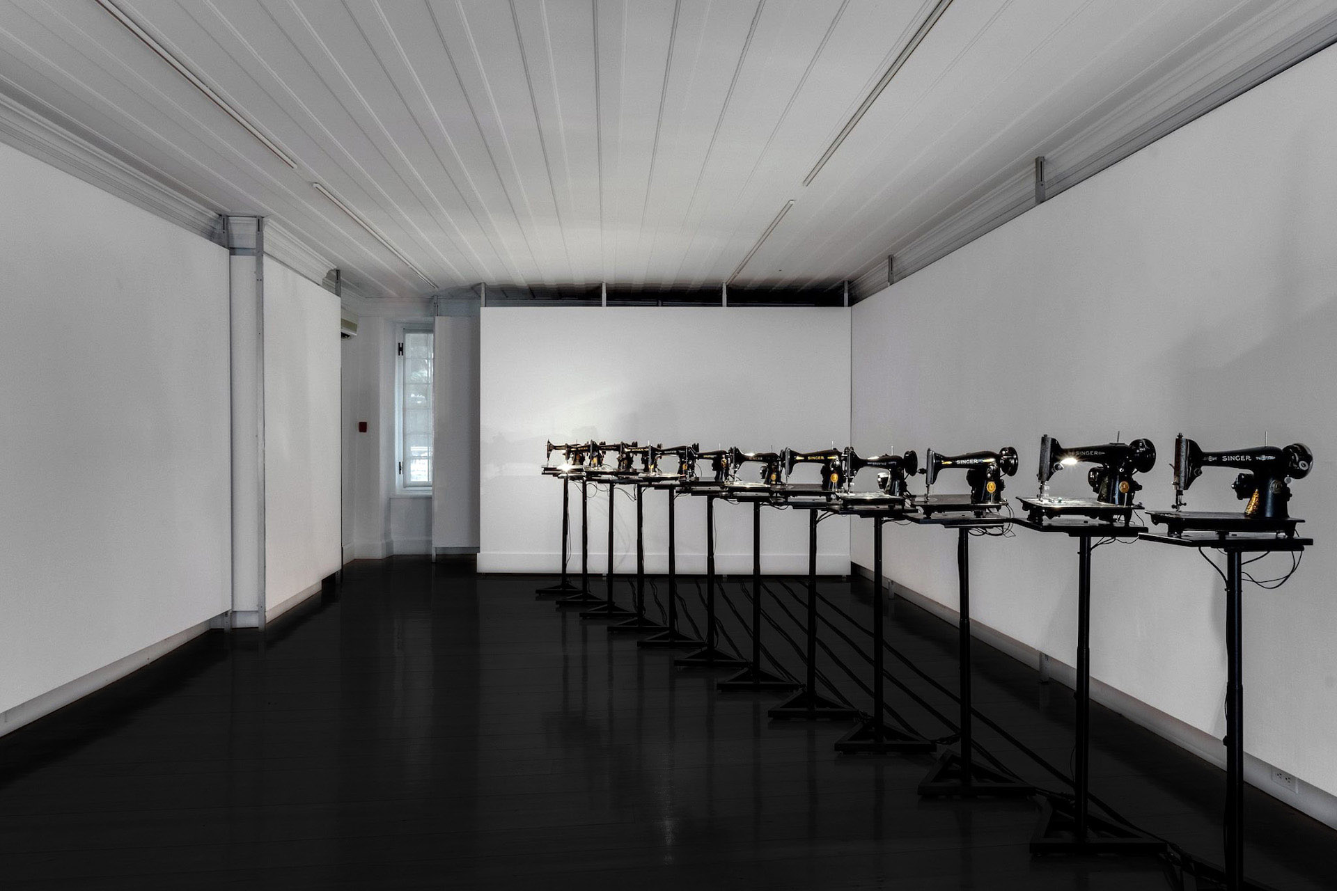 picture-of-the-project-sewing-machine-orchestra-by-the-artist-martin-messier-7